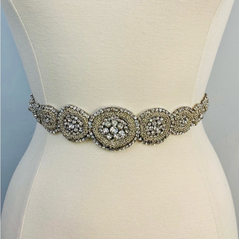 Pronovias - Les Accessories - Crystal Circular Embellished Waist Sash